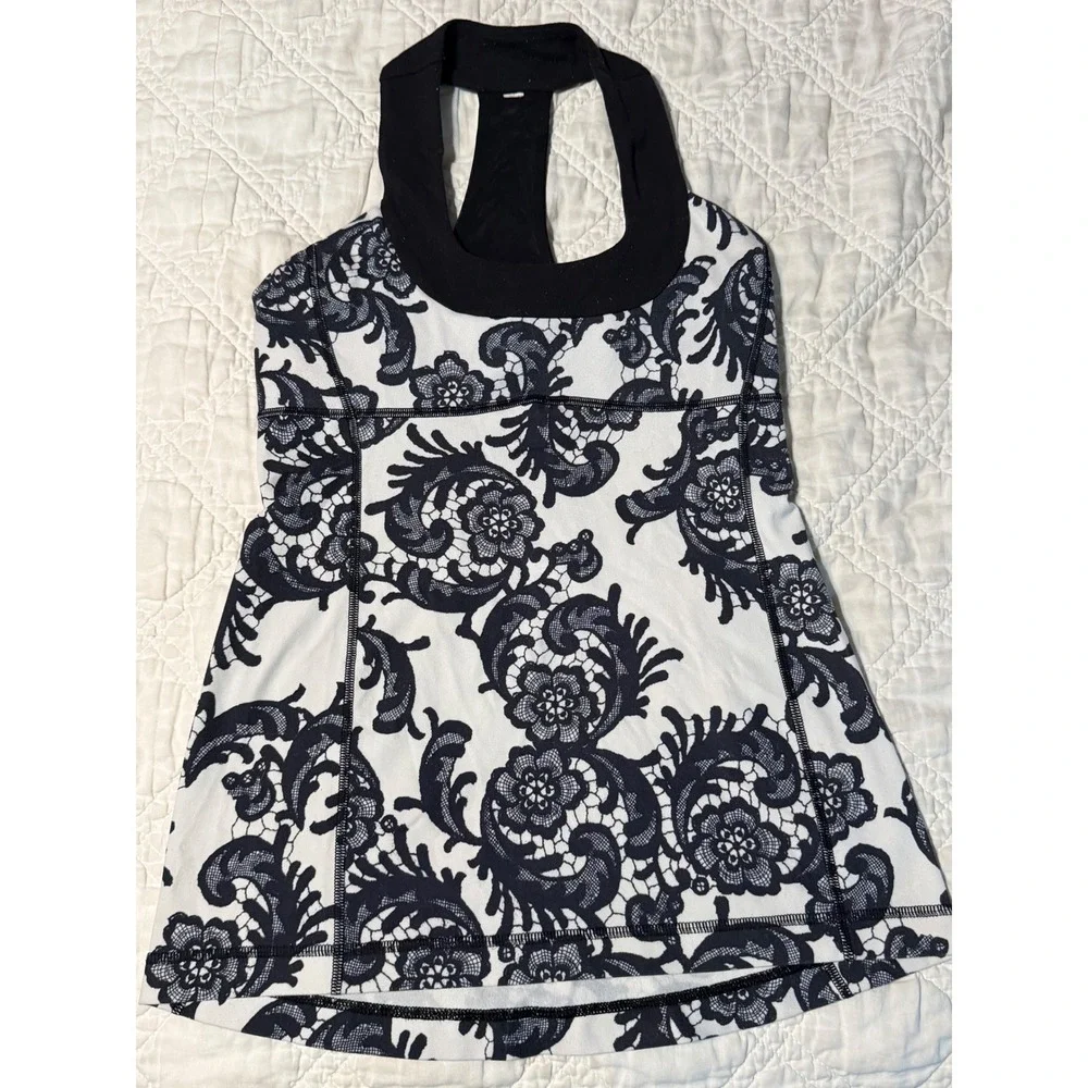 Lululemon Tank Top Women 6 Black White Paisley Floral Lace Scoop Neck Racerback